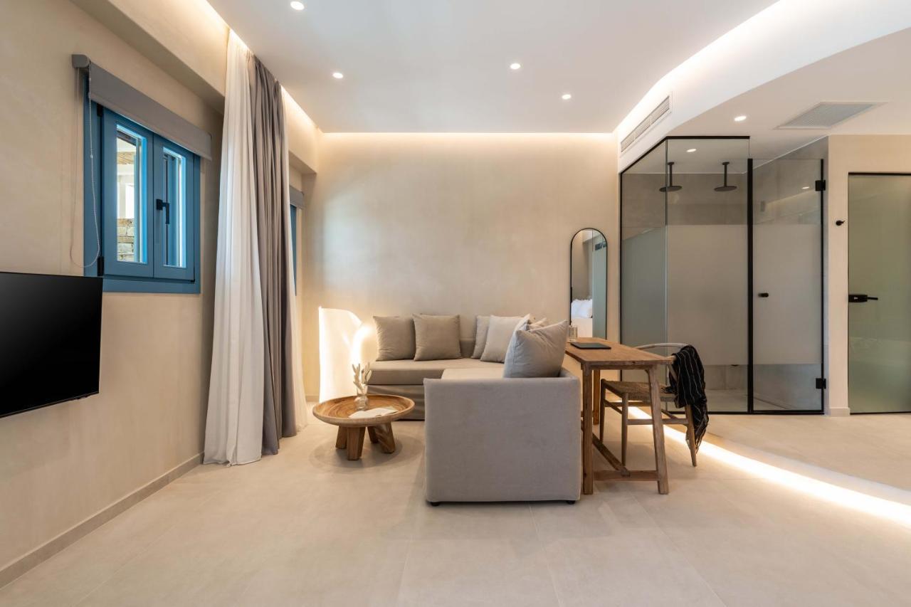 נאוסה Aura Suites Paros מראה חיצוני תמונה